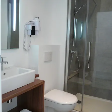 Mary's - Centre Gare Sncf Hotel