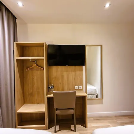 Hotell Mary's - Centre Gare Sncf 3*