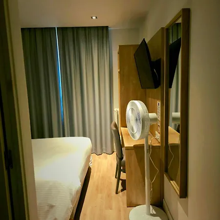 Mary's - Centre Gare Sncf Hotell