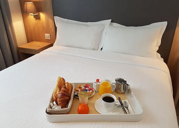 Hotel Mary's - Centre Gare Sncf 3*