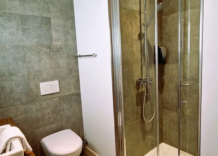 Mary's - Centre Gare Sncf 3* Caen