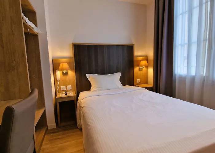 Mary's - Centre Gare Sncf 3*